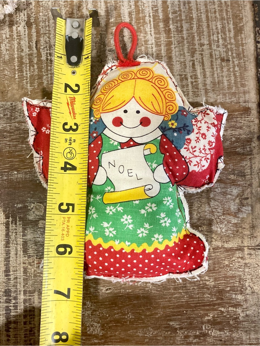 Vintage Holiday Angel Fabric Ornament - Red & Green 1980s Handmade Noel - Picture 10 of 12